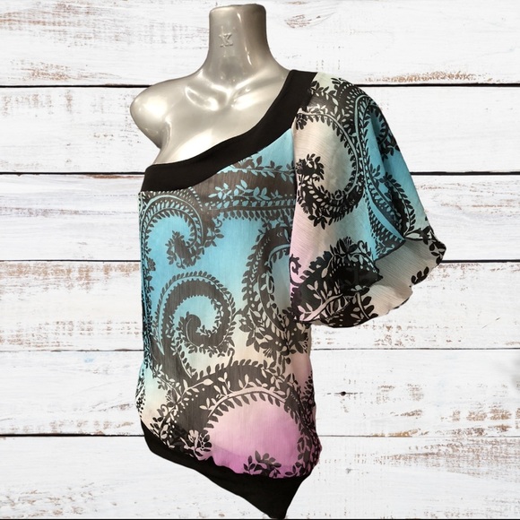 Classy Blouse XSmall - Picture 3 of 5